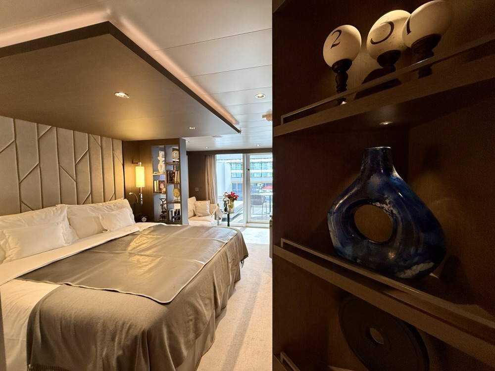 Suite 6067 on Explora I