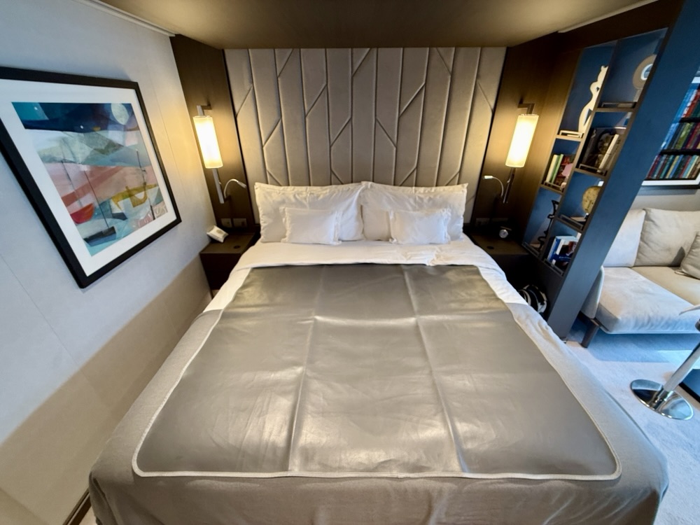 Suite 6067 on Explora I