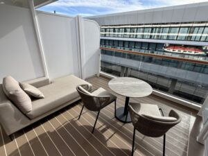 Suite 6067 on Explora I