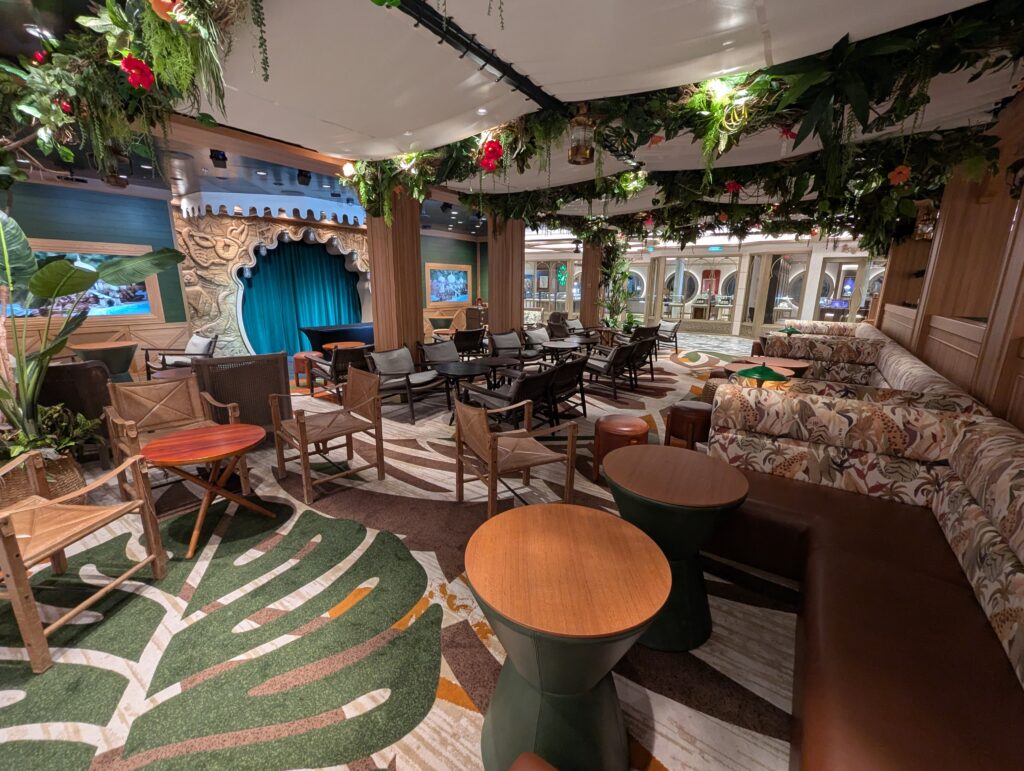 Skippers Lounge on the Disney Treasure