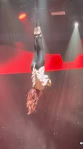 Jessica Jane straight jacket escape