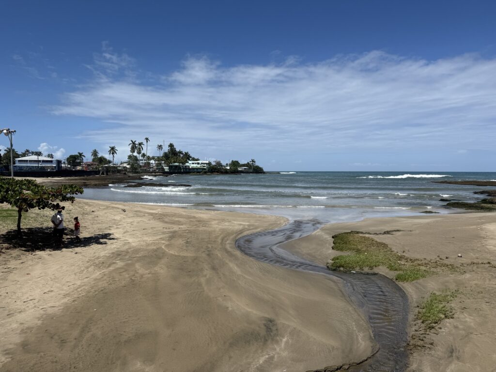 Los Banos Park, Puerto Limon