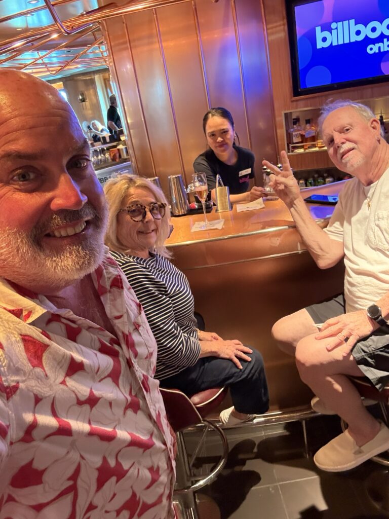 Cruise friends Linda and Lowell