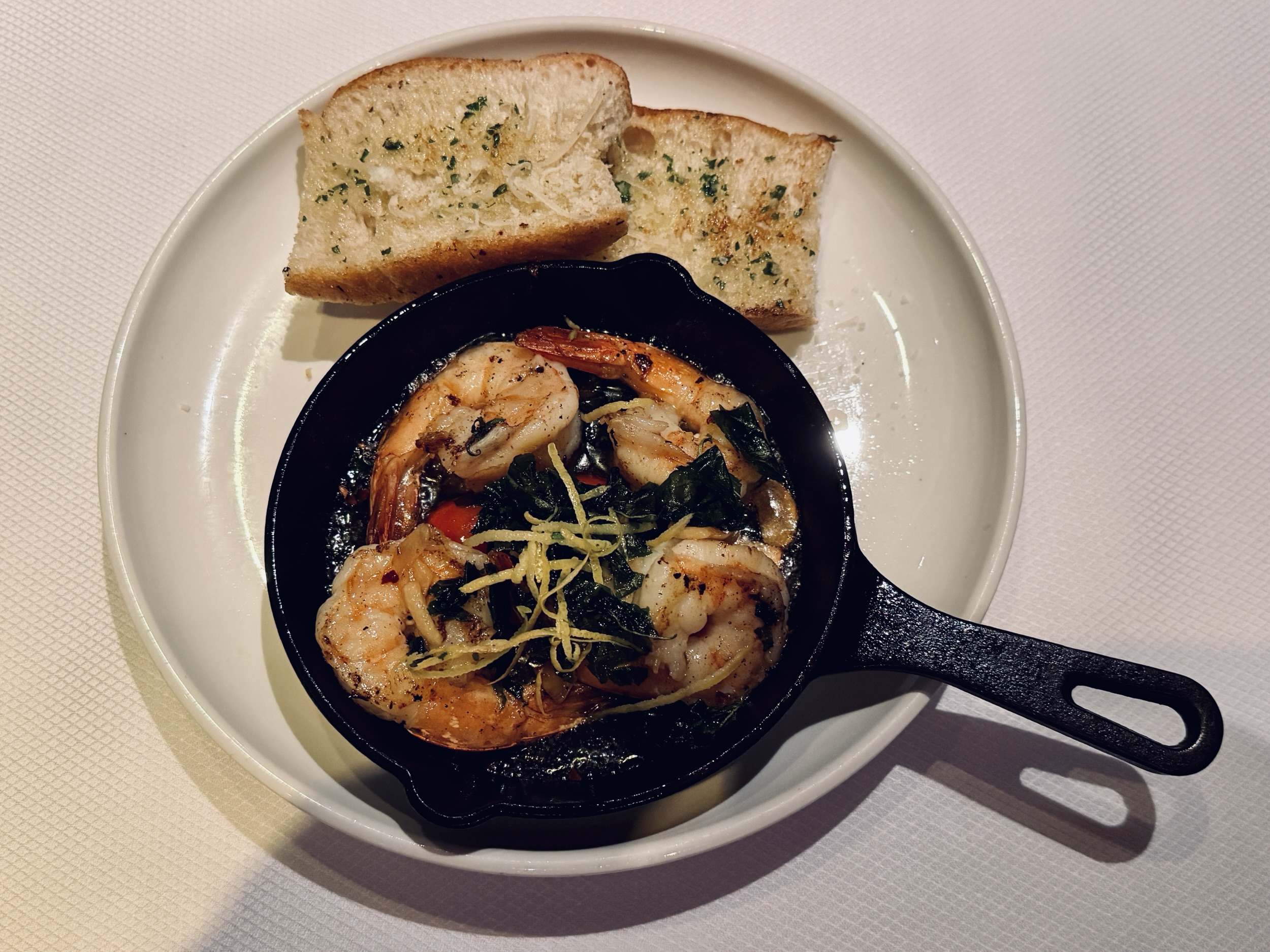 Warm Garlic Shrimp from Rudi's Sel de Mer on Koningsdam