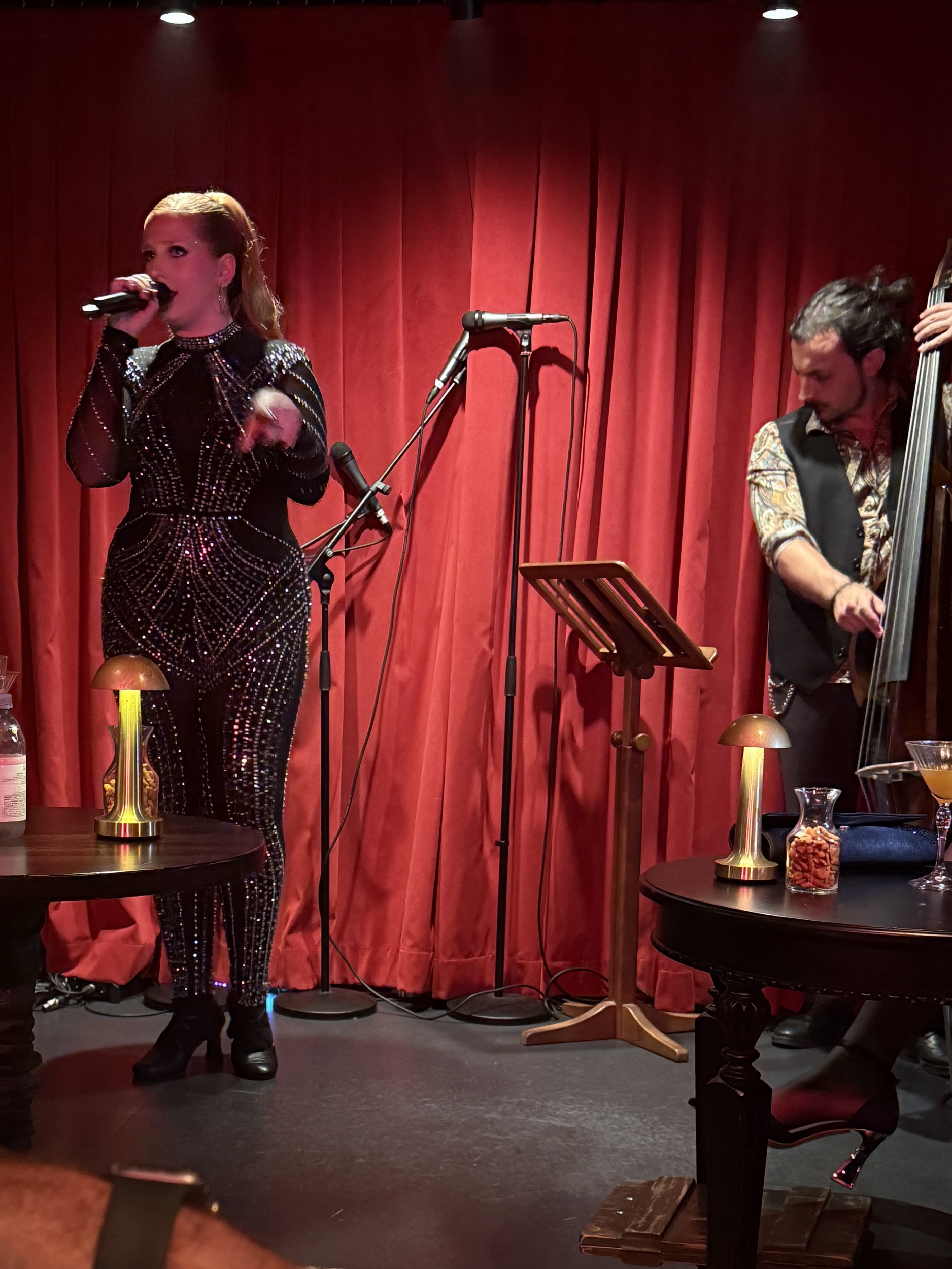 Speakeasy Bar entertainers on MSC World America