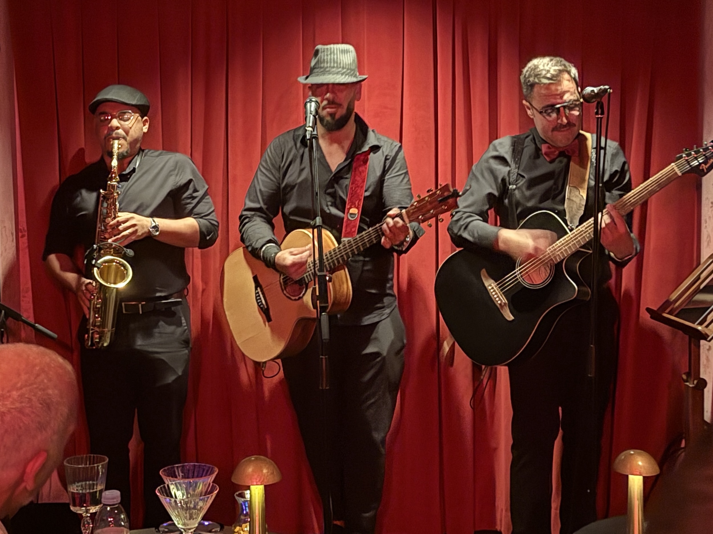 Speakeasy Bar entertainers on MSC World America
