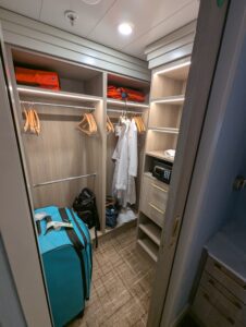 Concierge 1-Bedroom Suite with Verandah on Disney Magic (8032)
