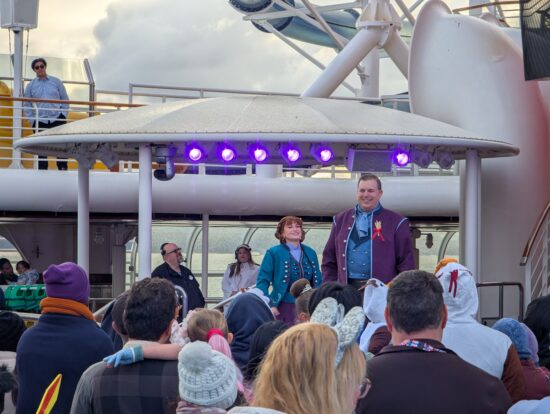Frozen Sing-a-long on the Disney Magic